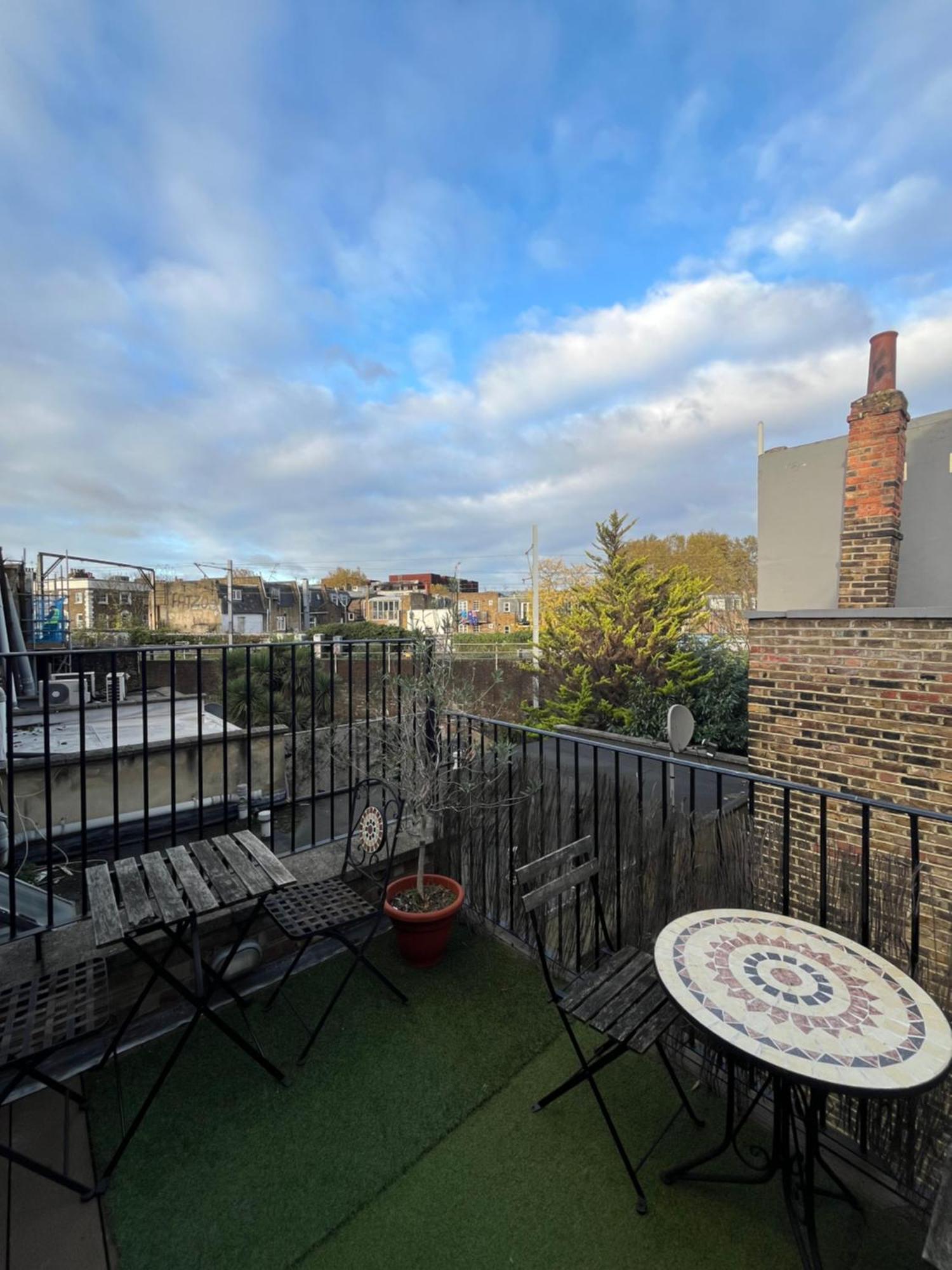 Cosy Camden 1 Bedroom Terrace *